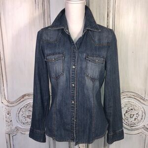 Gap Denim Western Snap Down Long Sleeve,  Medium  Wash,   Shacket Size Small